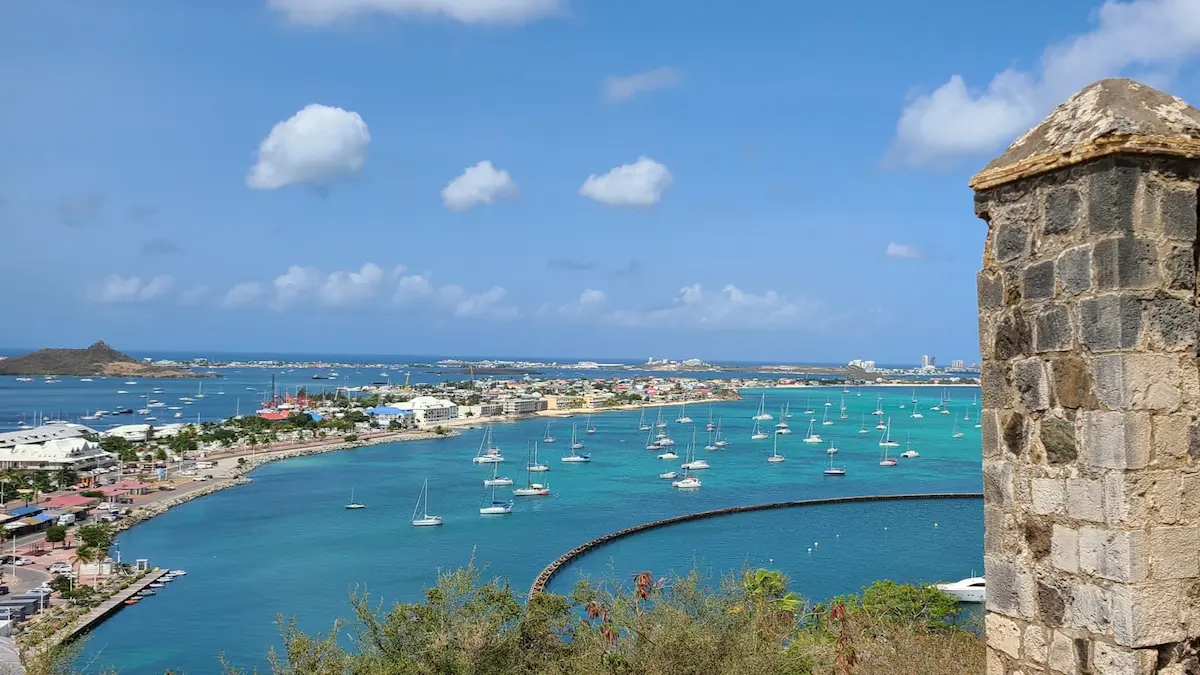 St. Martin Yacht Charter Guide: Leeward Islands, St. Barts & Twin Sailing Itineraries