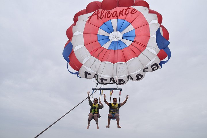 Parasailing in Alicante - Photo 8