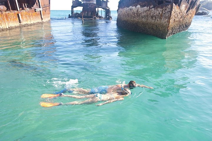 Adventure Moreton Island Wrecks Adventure Package - Photo 7