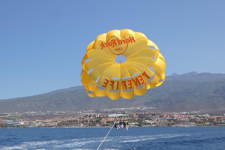 Parasailing flights on the Adeje Coast in Tenerife - Photo 1