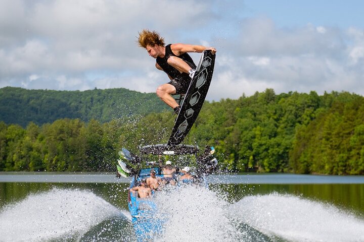 Wakesurf Boat on Lake Austin - BYOB Captained (up to 12 guests) - Photo 8