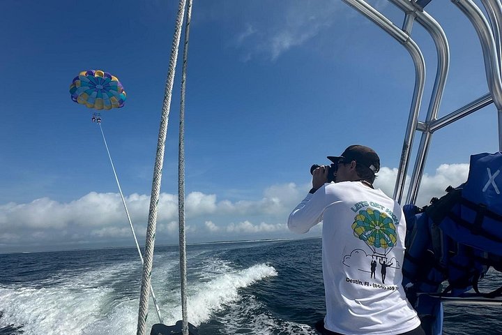 Xtreme H2o Parasailing Departing Adjacent to Crab Island - Photo 2