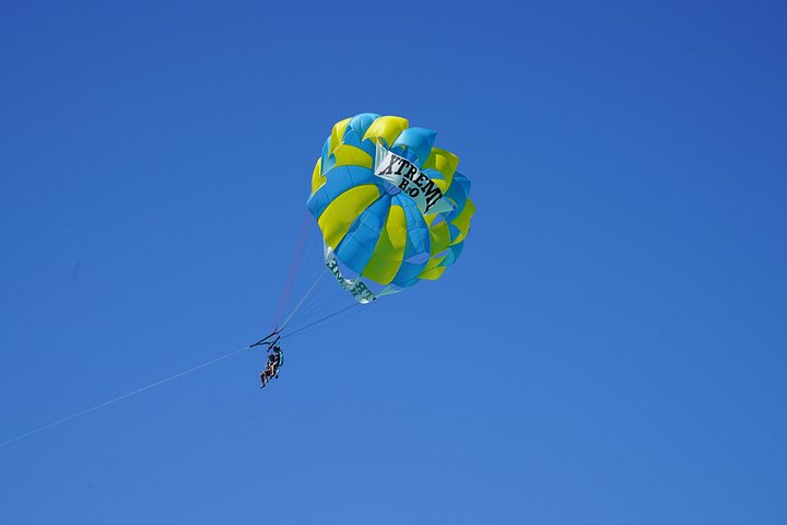 Xtreme H2o Parasailing Departing Adjacent to Crab Island - Photo 3