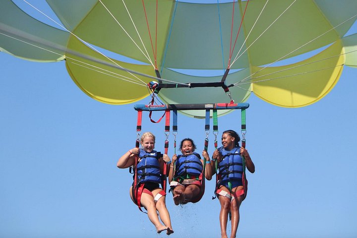 Xtreme H2o Parasailing Departing Adjacent to Crab Island - Photo 6