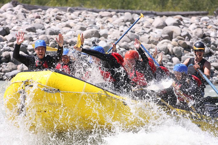 Big rapids on the Elaho - Wet and Wild Elaho Exhilarator Rafting