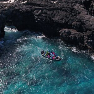 Kona Snorkeling: Beat the Crowd to Kealakekua Bay - Photo 1