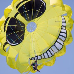 fly with our ascending parachute - Photo 1
