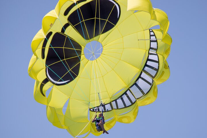 fly with our ascending parachute - Photo 1