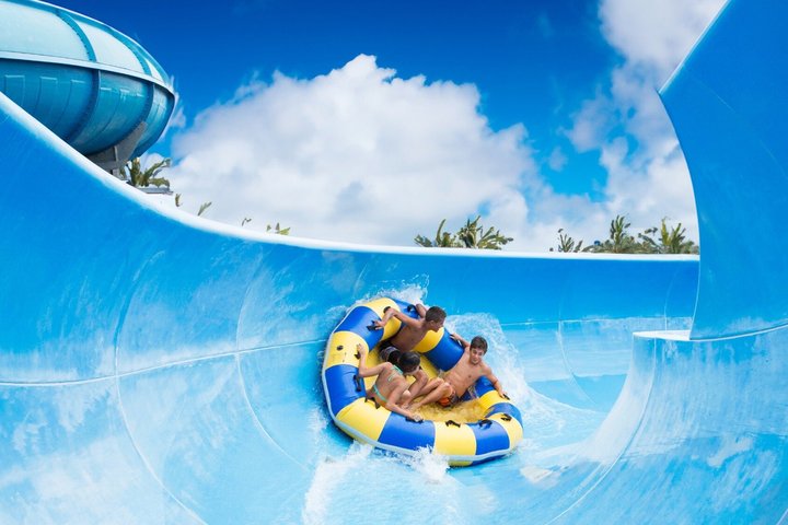 Oahu: Zipline and Wet 'n' Wild Waterpark Combo - Photo 10