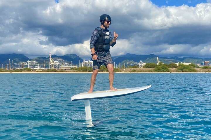 Premium eFoil Lesson near Waikiki - Photo 7