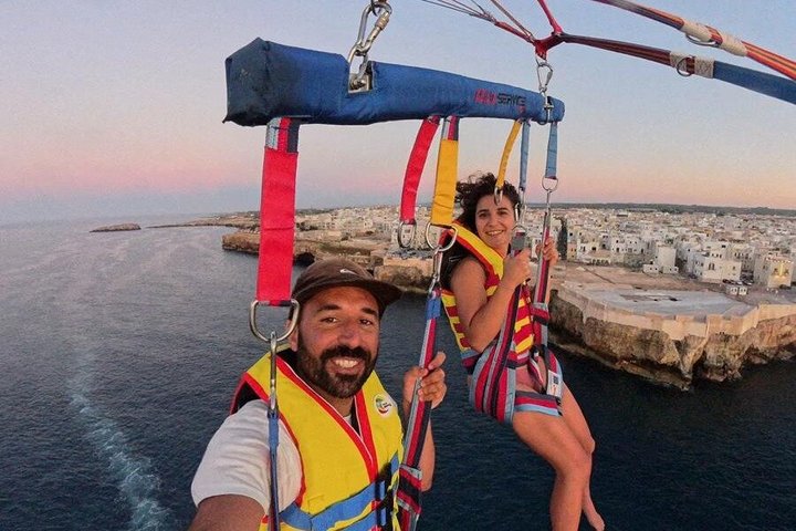 Parachute Ascensional flight to Polignano a mare - Photo 2
