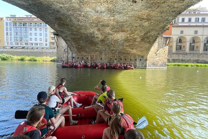Soft Rafting in Florence under the Pontevecchio Arches - Photo 5