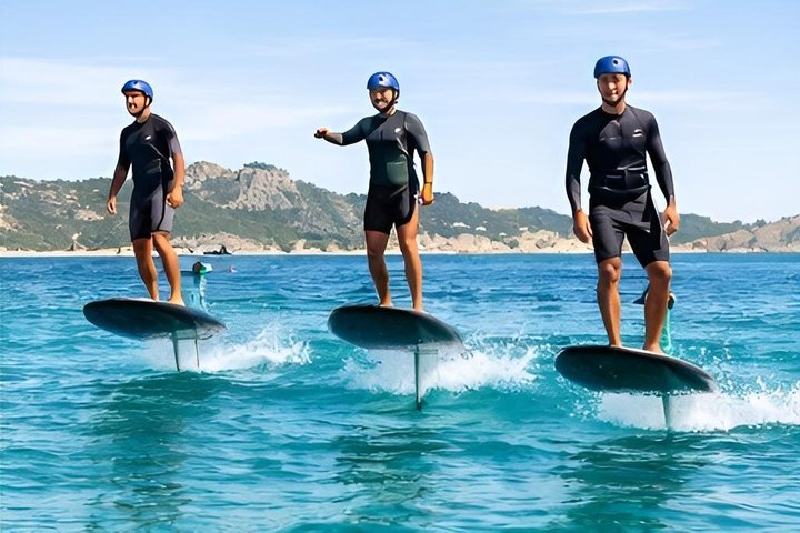 eFoil Experience Mallorca – Private Trio Session (3 Riders) - Photo 1