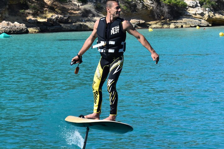 Private eFoil Experience in Mallorca – Solo Rider Experience - Photo 5