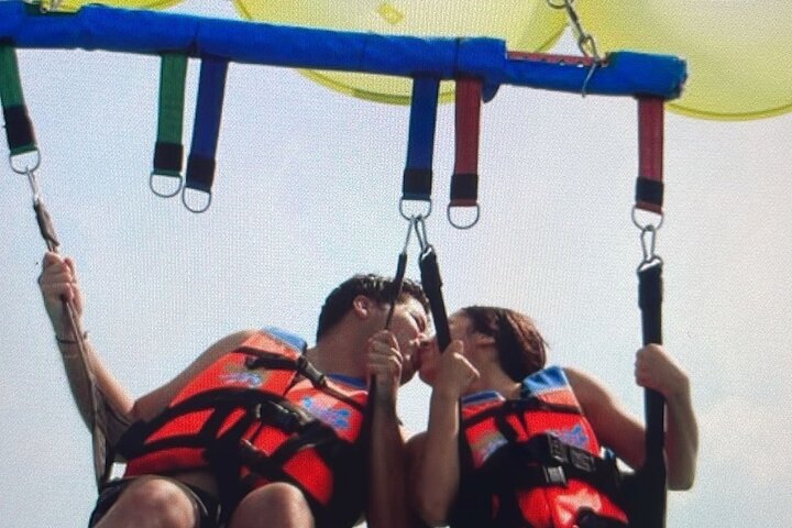 Parasailing in Fuengirola Costa del Sol - Photo 9