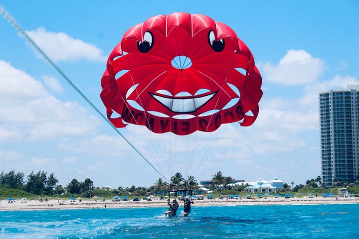 Parasailing Palm Beach - Photo 1
