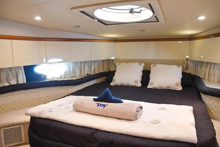 Exclusive Yacht Rental in Barcelona - Photo 6