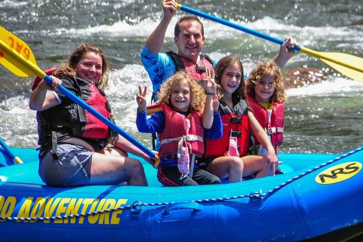 2-Hours Glenwood Springs Short and Mild Family Raft Trip - Photo 1