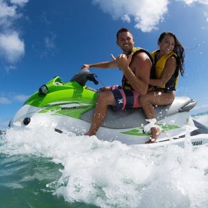 Jet Ski on the Bay - Oahu: Parasailing and Jetski Experience in Maunalua Bay