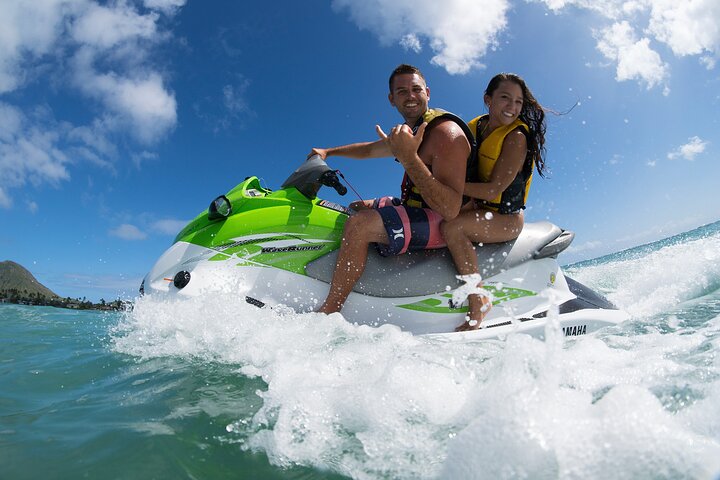 Jet Ski on the Bay - Oahu: Parasailing and Jetski Experience in Maunalua Bay