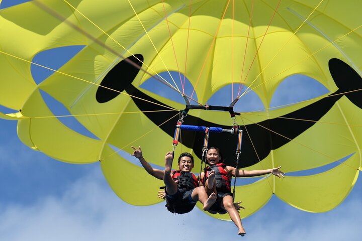 Parasailing - Oahu: Parasailing and Jetski Experience in Maunalua Bay