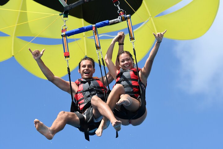 Fly High! - Oahu: Parasailing and Jetski Experience in Maunalua Bay