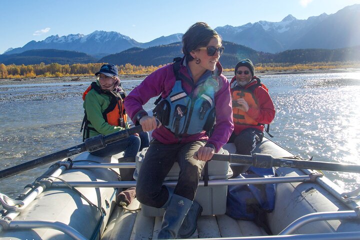 River guide Lizi navigating the braided channels of a glacial river in the Chilkat Bald Eagle Preserve - Private Group Eagle Preserve Float Trip in Haines