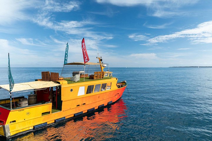 Cannes Private Boat Party - Photo 2