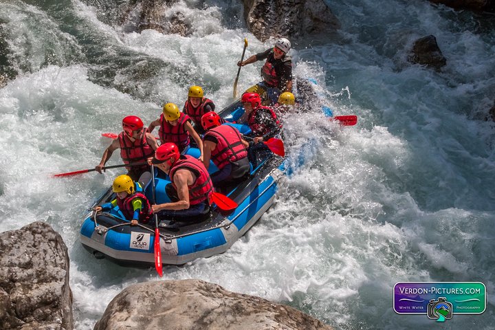 Rafting Verdon - Rafting in Castellane in the Verdon Gorges - Rafting Verdon – “Point Sublime” – Sports Course