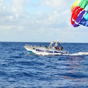 Water Activity - Hawaiian Parasail Since 1977