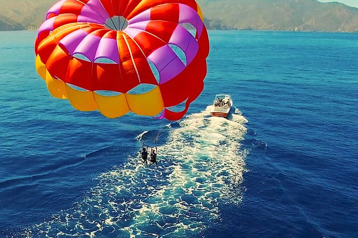 Catalina Island Parasailing Adventure - Photo 4
