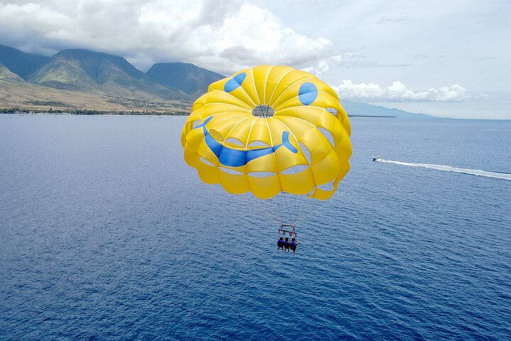 Kaanapali Beach Parasailing: Soar Above Maui’s Stunning Coastline - Photo 4