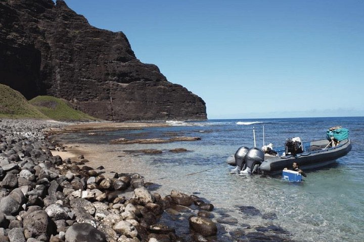 Beach Landing - Kauai: Na Pali Raft with Exclusive Beach Landing