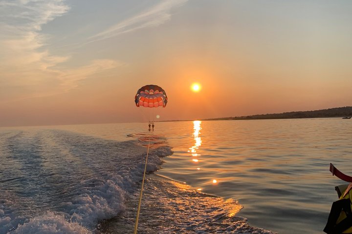 Parasailing in Torre Vado Panoramic flight over the Crystalline Sea - Photo 4