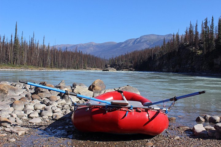What a beautiful day to be rafting - Athabasca Canyon Run Family Rafting: Class II Plus Rapids
