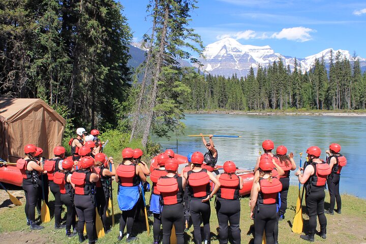 Safety instruction and briefing - Whitewater Rafting on Jasper's Fraser River