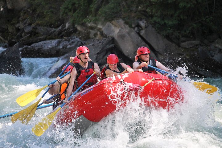 No experience necessary - Whitewater Rafting on Jasper's Fraser River