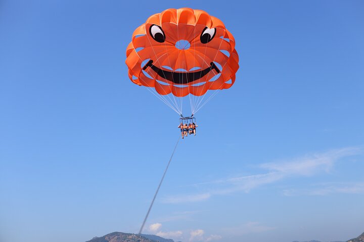 parachute ascent Mandelieu - Parachute Ascent in Mandelieu-la-Napoule