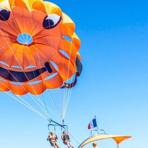 Parachute Ascent in Mandelieu-la-Napoule - Photo 1