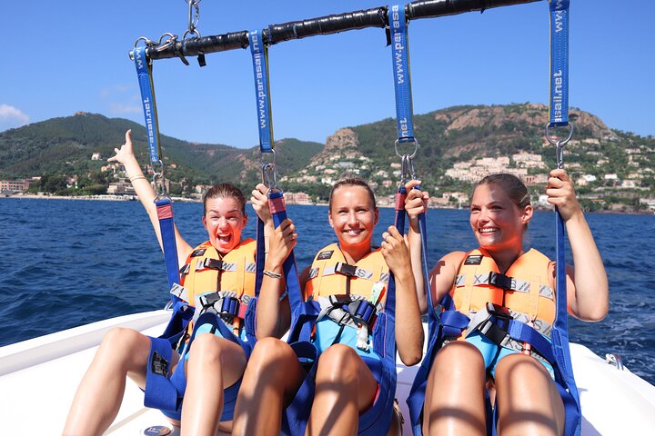 parasailing - Parachute Ascent in Mandelieu-la-Napoule