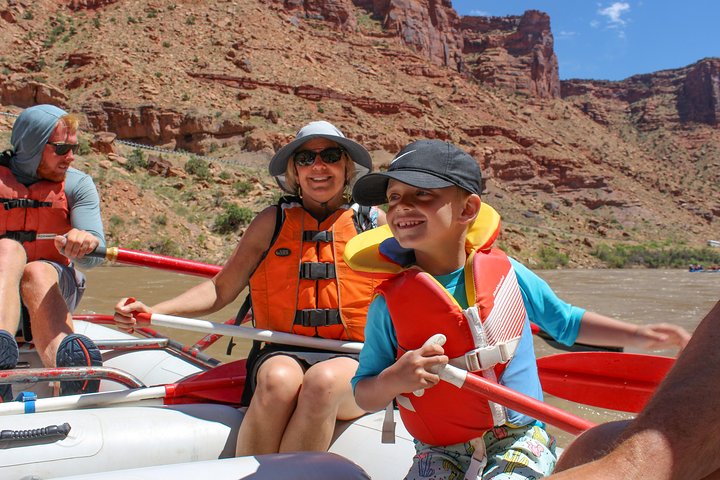 Moab Afternoon Half Day Rafting Trip - Colorado River - Photo 4