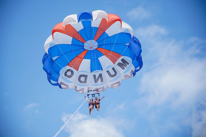 Parasailing desde el puerto de Denia - Photo 1