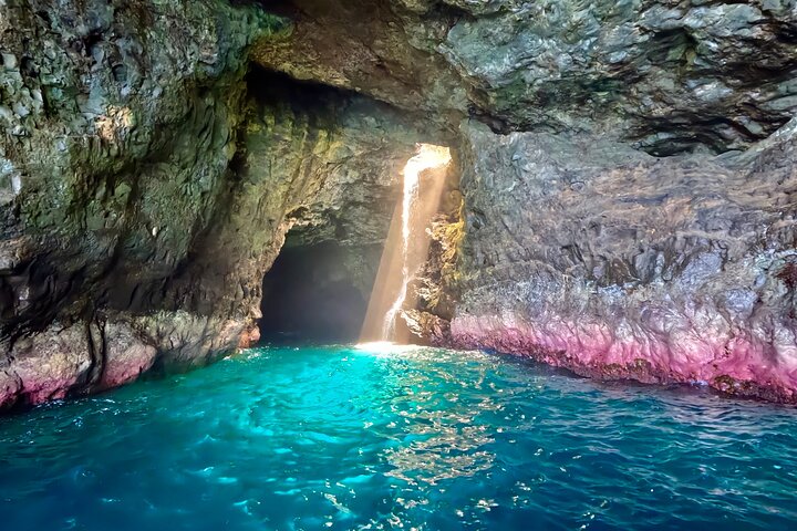 Nā Pali Coast Zodiac Raft Sea Caves Expedition on Kauai - Photo 2