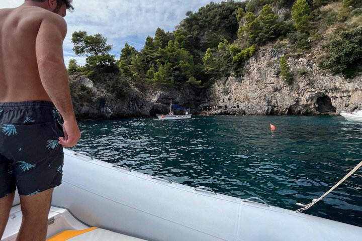 Amalfi Coast rent a rubber boat: from Salerno without a license - Photo 1