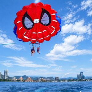 Solo Parasailing Experience in Kelowna - Photo 2