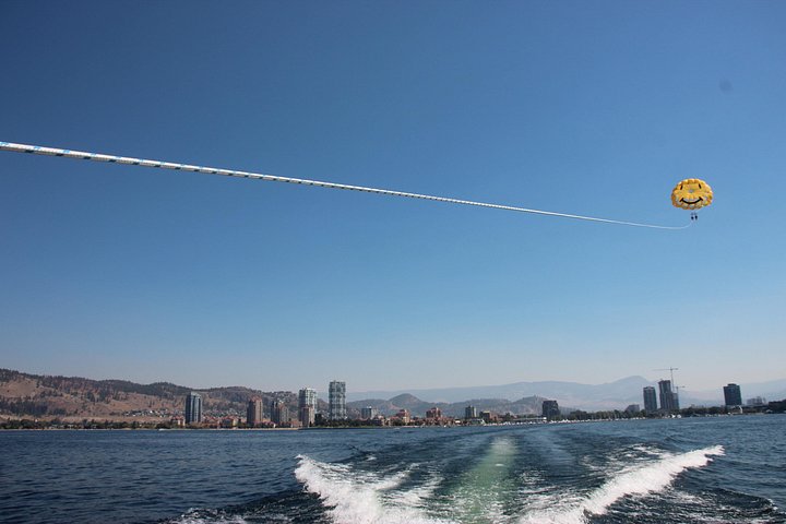 Solo Parasailing Experience in Kelowna - Photo 5