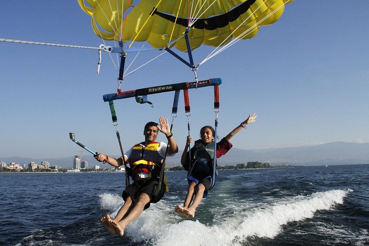 Solo Parasailing Experience in Kelowna - Photo 8