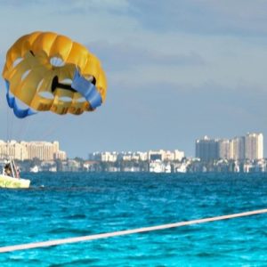 Parasailing in Miami - Photo 2