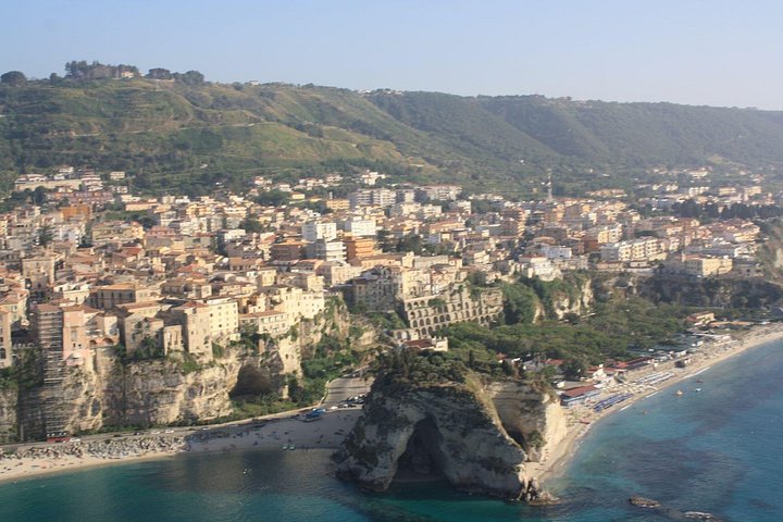 Double Parasailing flight to Tropea in Small Group - Photo 4