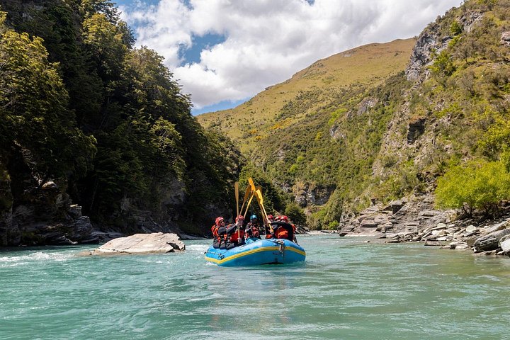 Queenstown Kawarau River Whitewater Rafting - Photo 4